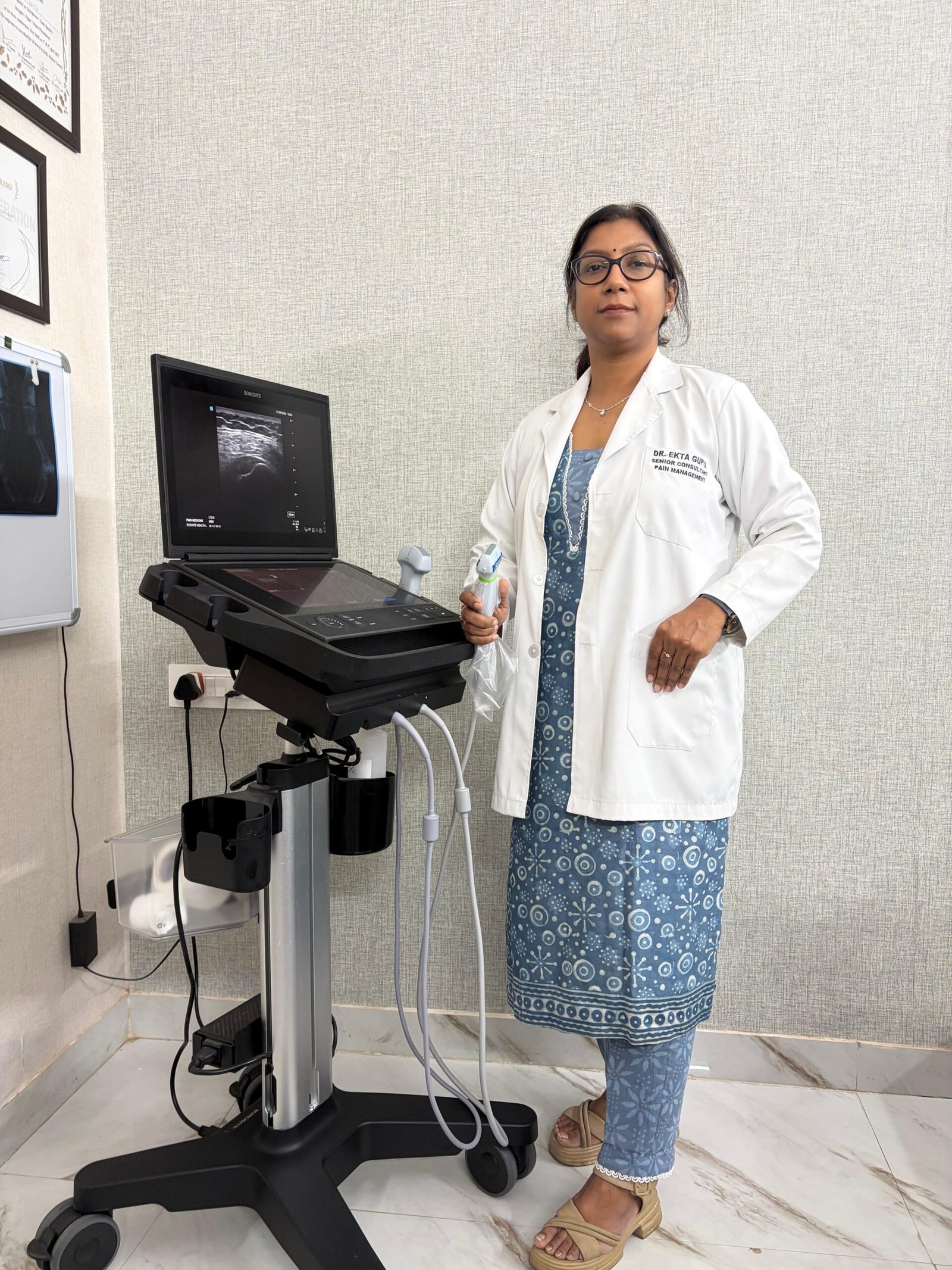 Dr. Ekta Gupta, fellowship trained Pain Management Specialist from AIIMS Delhi
